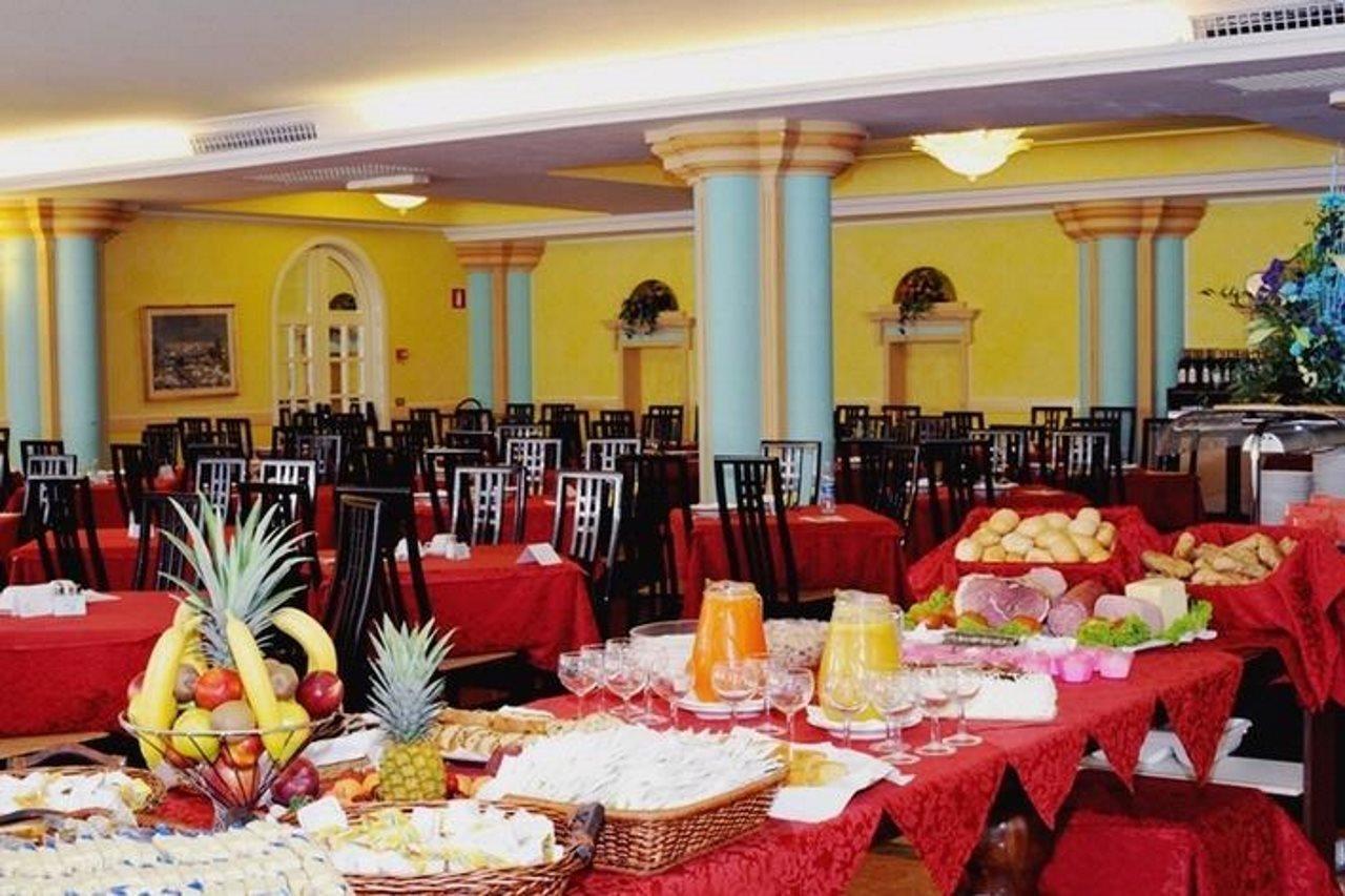 Hotel Royal Garda  Bagian luar foto