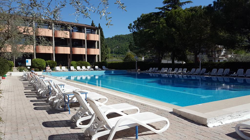 Hotel Royal Garda  Bagian luar foto