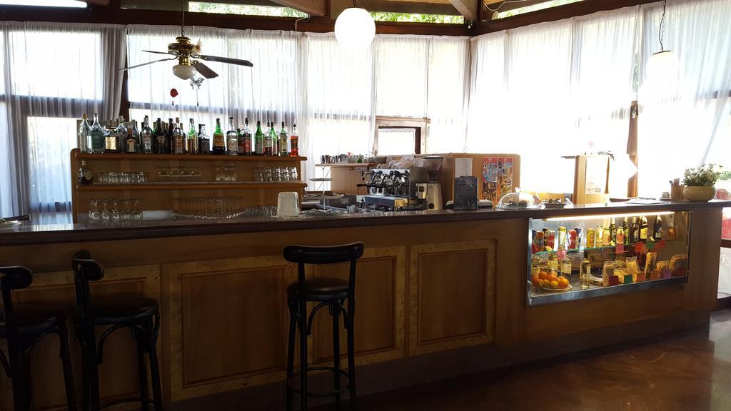 Hotel Royal Garda  Bagian luar foto